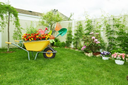 Booking and service agreement for a garden maintenance provider